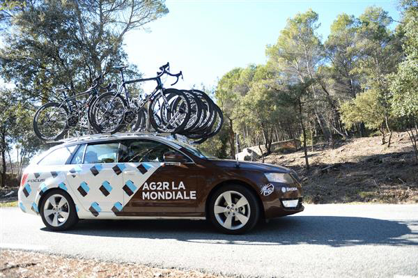 Ag2R car